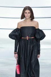 Kaia Gerber - Runway for Chanel Ready to Wear at 2020 Paris Fashion Week Womenswear F-W 20-21