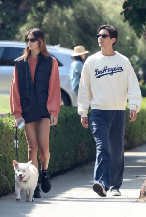 Kaia Gerber - Steps out for a stroll with in Los Feliz