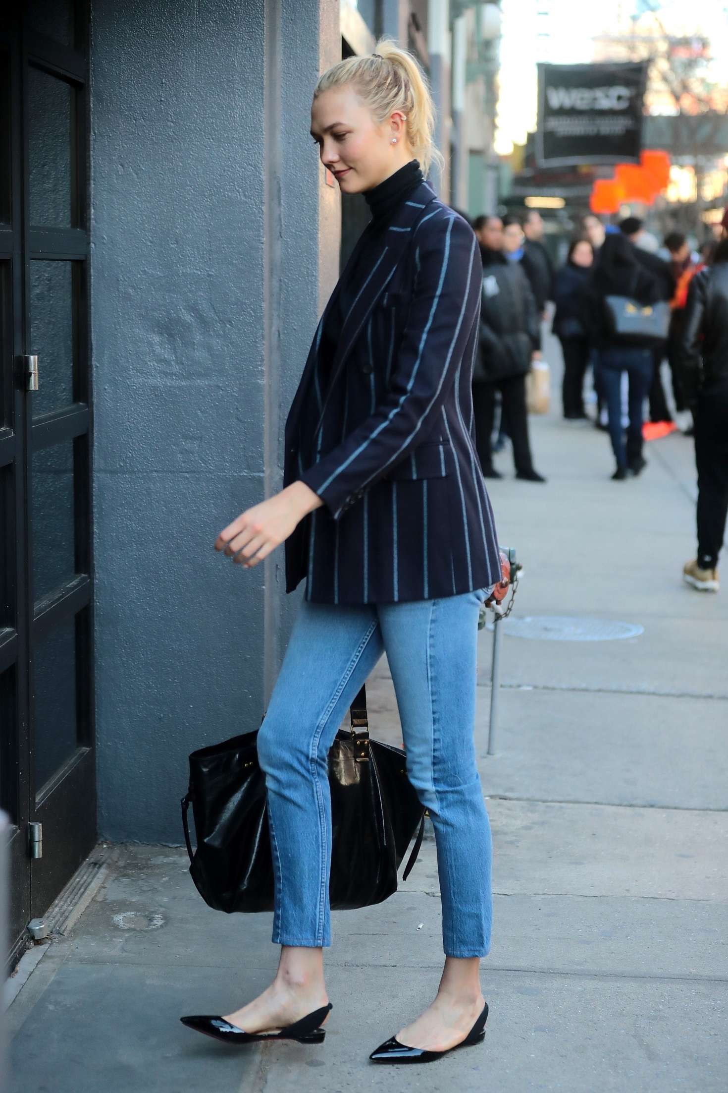 Karlie Kloss in Jeans: Out in NYC -03 | GotCeleb