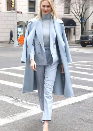 Karlie Kloss - Leaving Ralph Lauren Show in New York