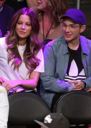 Kate Beckinsale - Los Angeles Lakers vs The Cleveland Cavaliers Game in LA