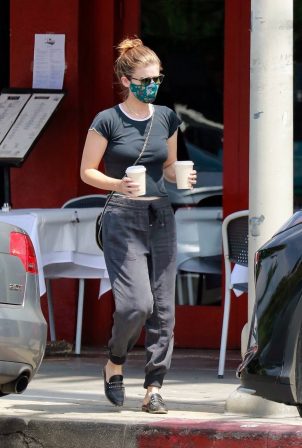 Kate Mara - Out for a coffe in Los Feliz - California
