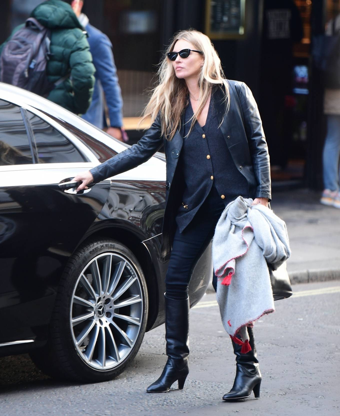 Kate Moss – Leaving a hairdresser in Soho