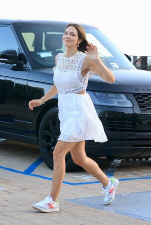 Katharine McPhee - In an white summer dress out for lunch in Malibu