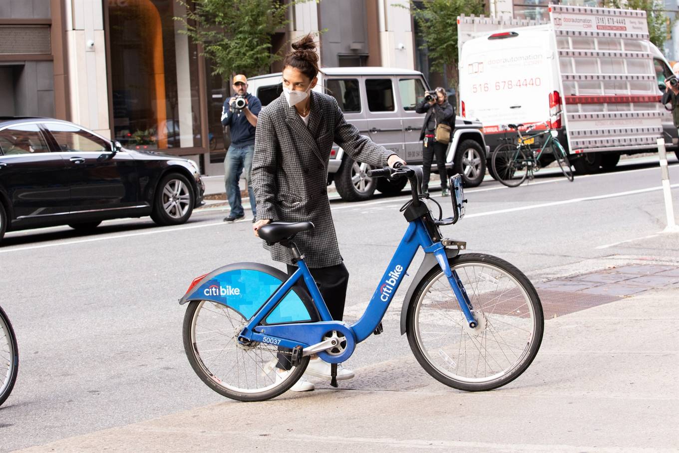 Katie Holmes and boyfriend Emilio Vitolo – Seen biking in New York