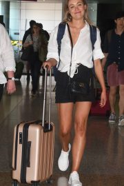 Katrina Bowden in Shorts - Arrives at Sydney Airport
