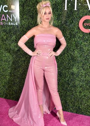 Katy Perry – QVC Presents FFANY ‘Shoes On Sale Gala’ in New York – GotCeleb