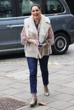 Kelly Brook - Out in jeans and a frilly blouse in London