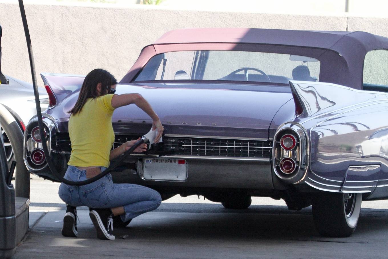 Kendall Jenner – Grab lunch with a friend in Malibu