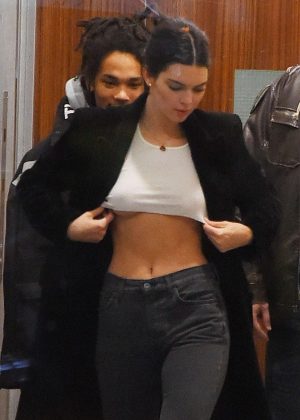 Kendall Jenner - Heads to dinner at Carbone in NY