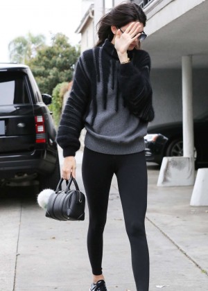 Kendall Jenner Booty in Tights -01 | GotCeleb