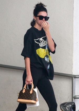 Kendall Jenner - Leaves a dematology clinic in Beverly Hills