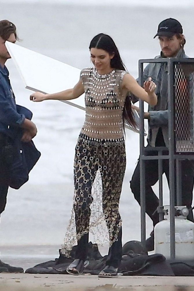 Kendall Jenner Photoshoot On The Beach In Malibu 24 Gotceleb 5302