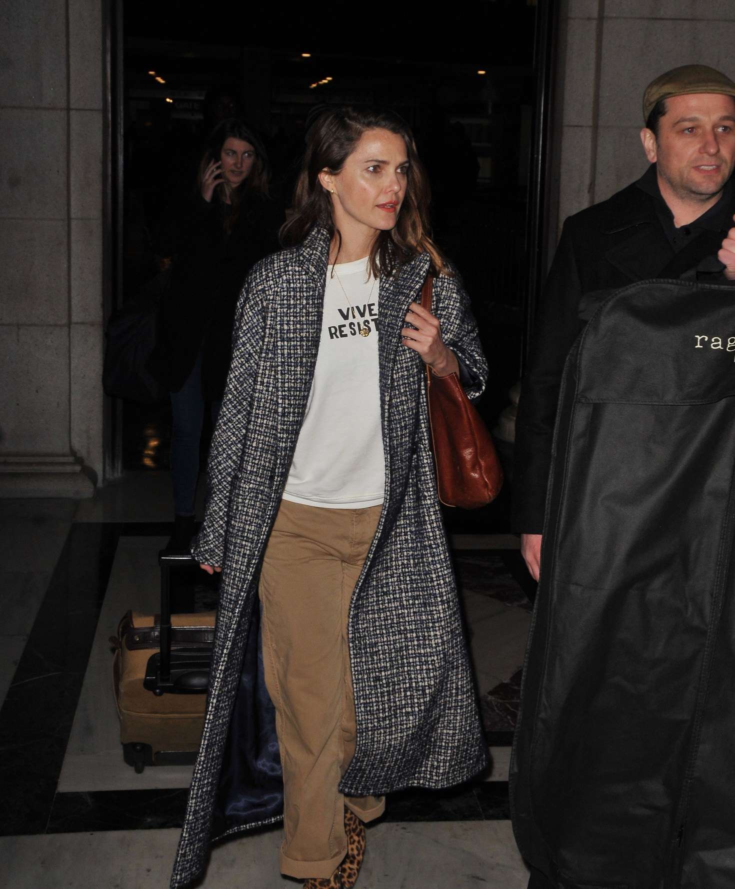 Keri Russell and husband Matthew Rhys Arrives in Washington 02 GotCeleb