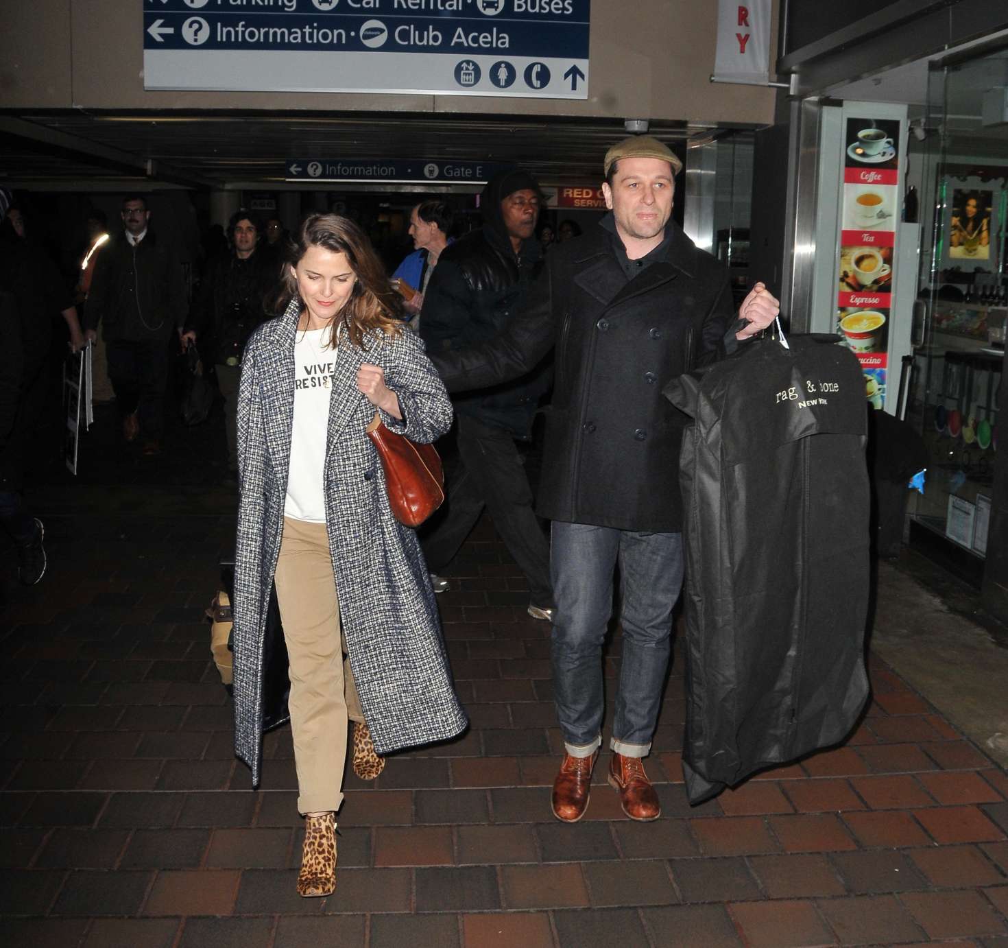 Keri Russell and husband Matthew Rhys Arrives in Washington 03 GotCeleb