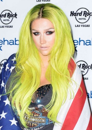 Kesha - 4th Of July Party in Las Vegas
