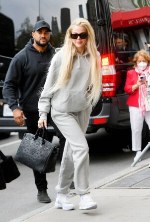 Khloe Kardashian - In gray sweatpants steps out in New York