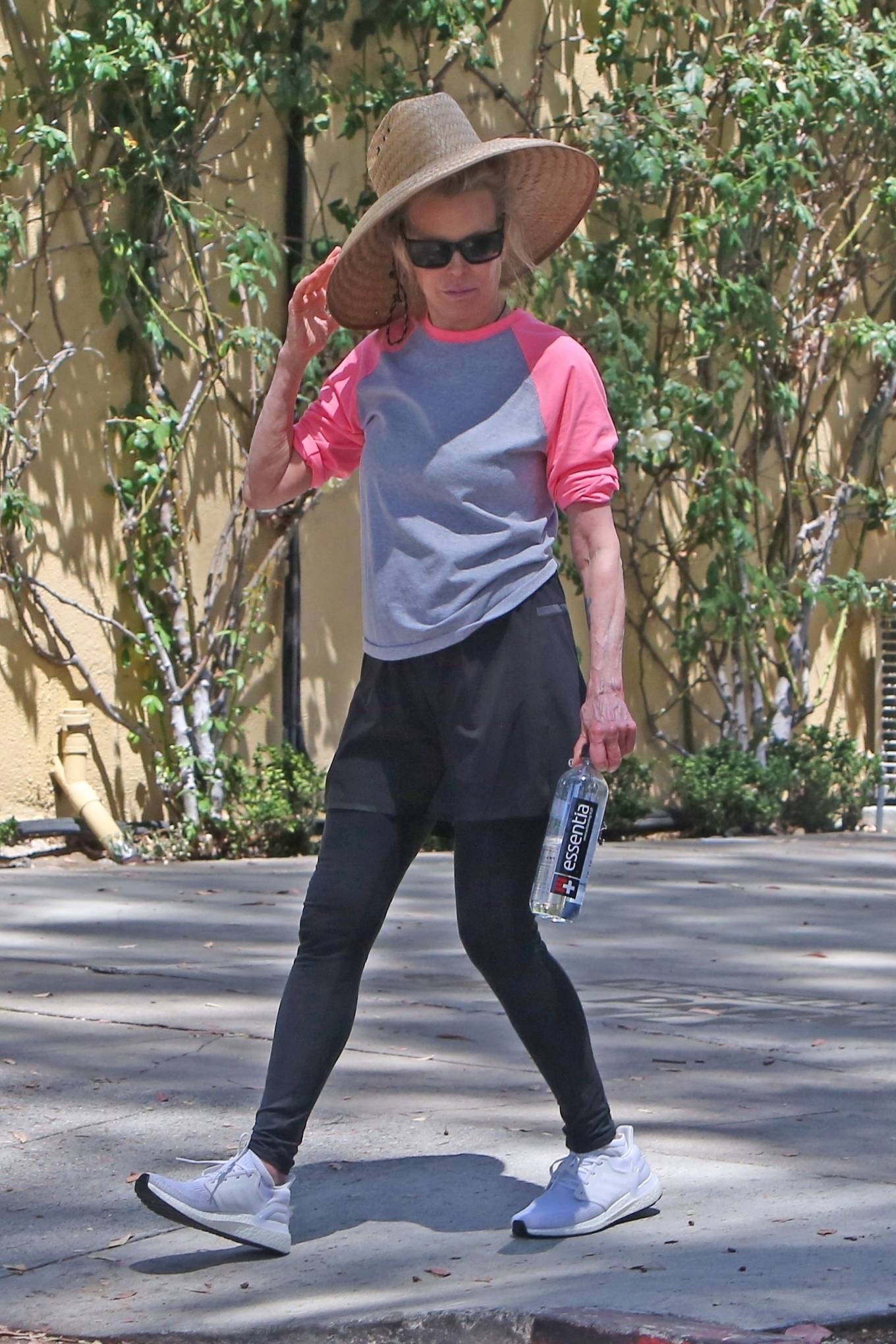 Kim Basinger – Seen after workout at a Los Angeles gym – GotCeleb