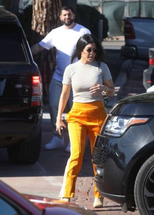 Kourtney Kardashian - Out in Malibu