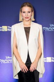 Kristen Bell - 'Frozen 2' Photocall in Toronto