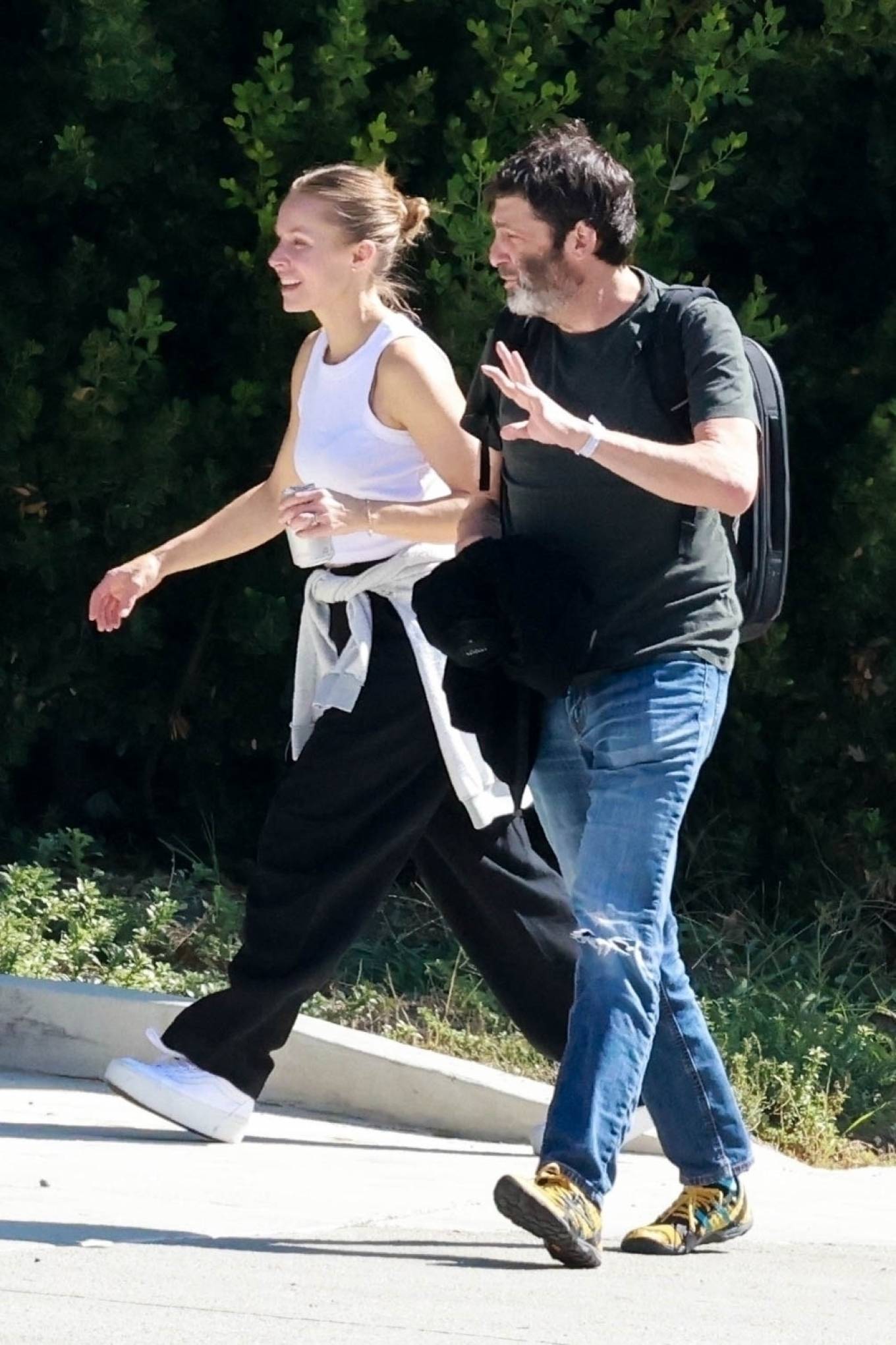 Kristen Bell 2023 : Kristen Bell – On a morning stroll in Los Feliz-03