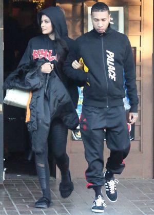 Kylie Jenner and Tyga leave a restaraunt in Los Angeles