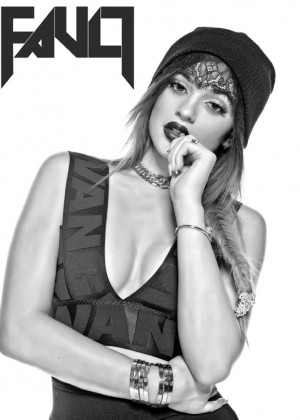 Kylie Jenner - Flaunt Cover Magazine (Spring 2015)