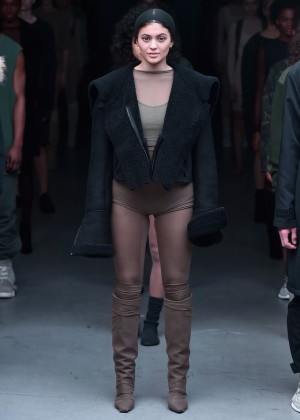 Kylie Jenner - Kanye West 2015 Fashion Show in NYC