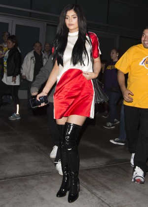 Kylie Jenner - Leaving the Staples Center in Los Angeles