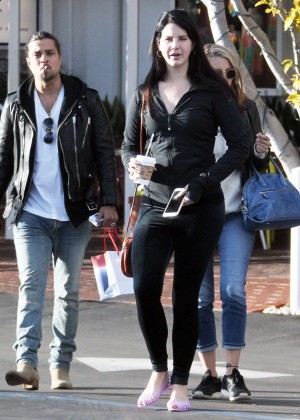 Lana Del Rey - Shopping with friends at Fred Segal in West Hollywood