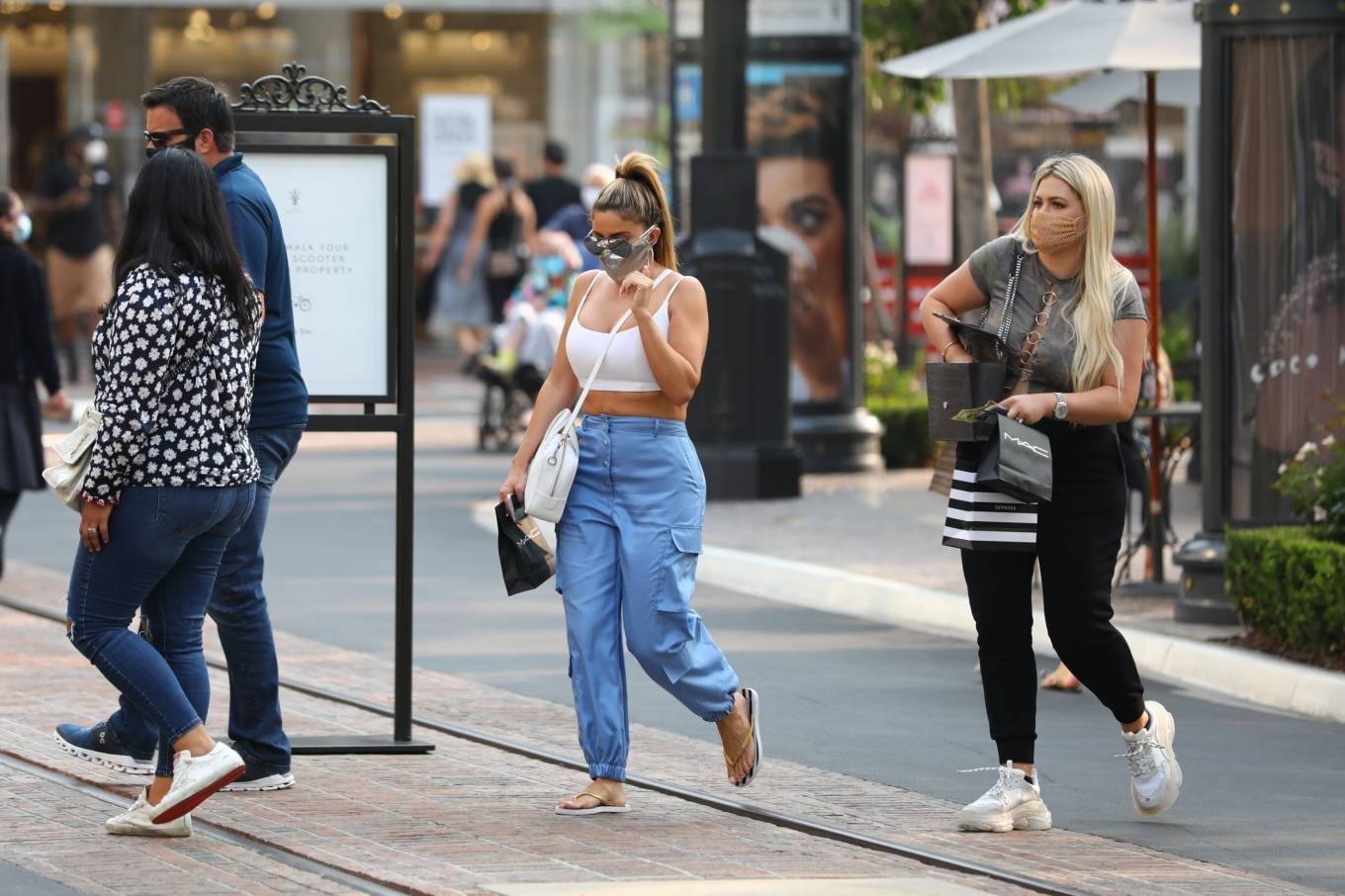 Larsa Pippen – Shopping candids for MAC makeup at Sephora at The Grove in Los Angeles