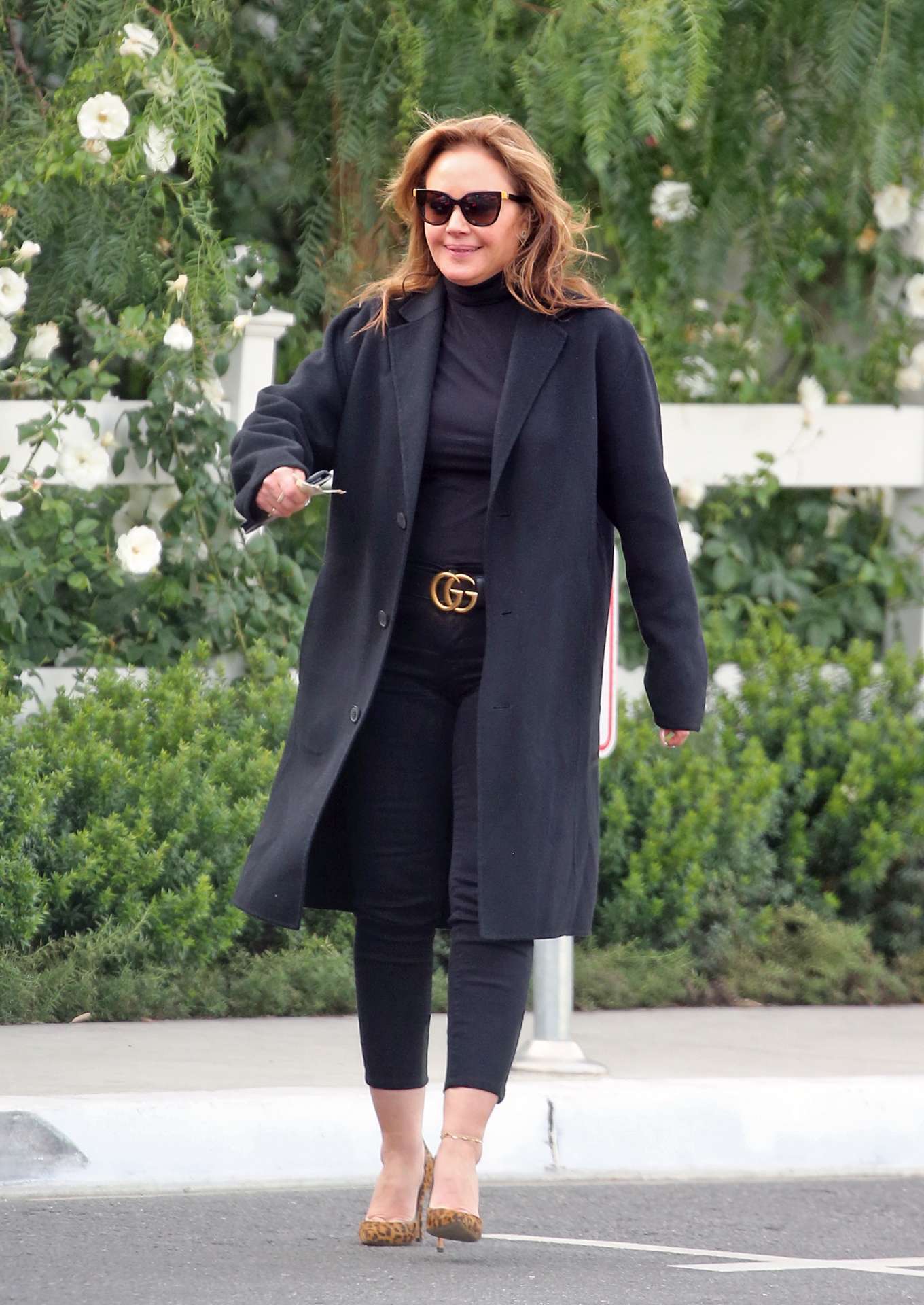 Leah Remini 2019 : Leah Remini - Seen as she leaves a restaurant in Hollywo...