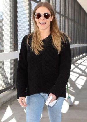 LeAnn Rimes - Arriving at LAX Airport in Los Angeles