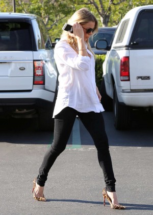 LeAnn Rimes in Tight Pants out in Calabasas