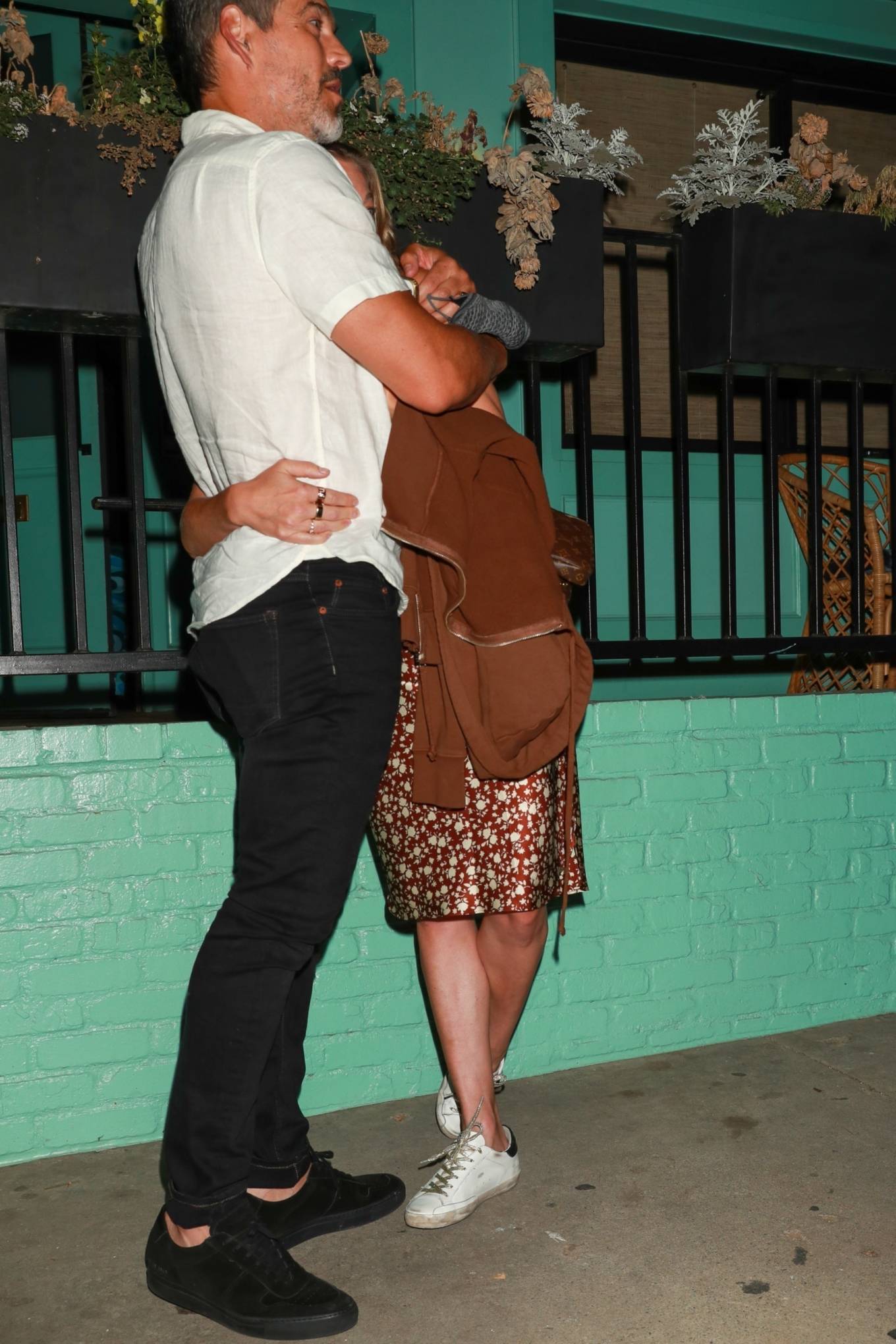 LeAnn Rimes 2021 : LeAnn Rimes – With Eddie Cibrian seen after dinner at Olivetta Restaurant in West Hollywood-05