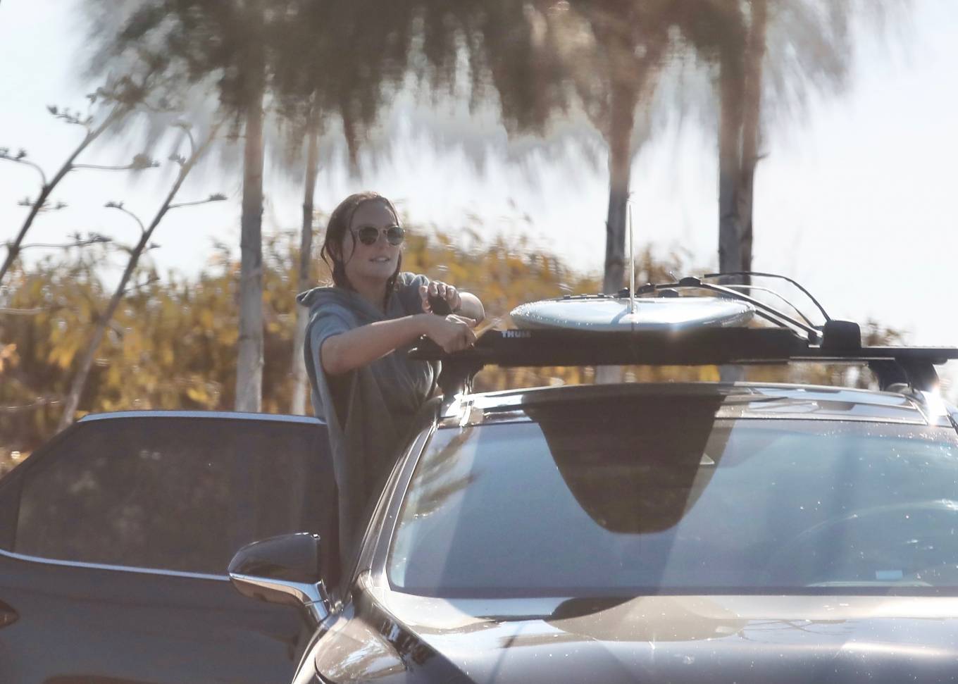 Leighton Meester – Seen after a surfing session in Malibu