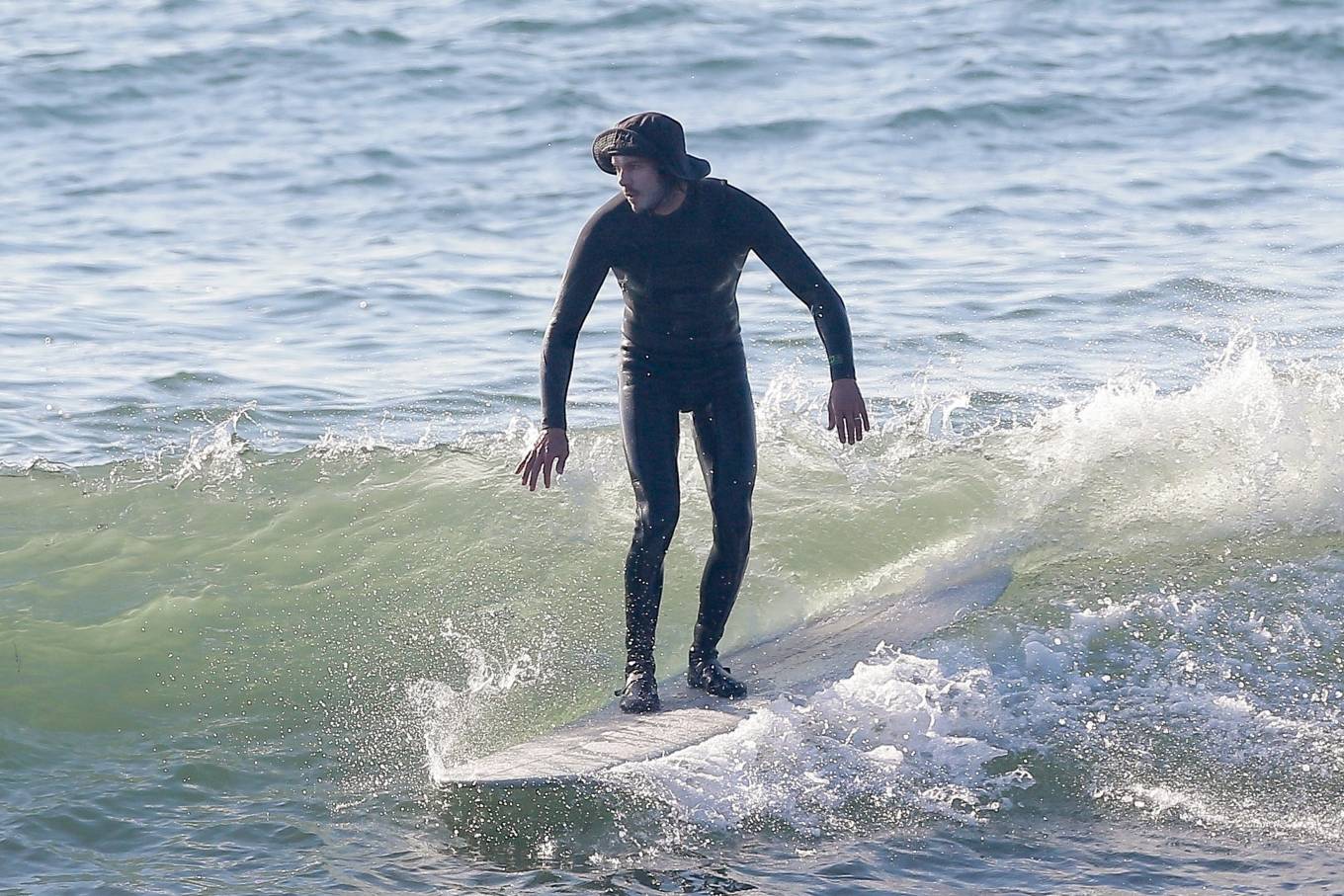 Leighton Meester – With her husband surfing in Malibu