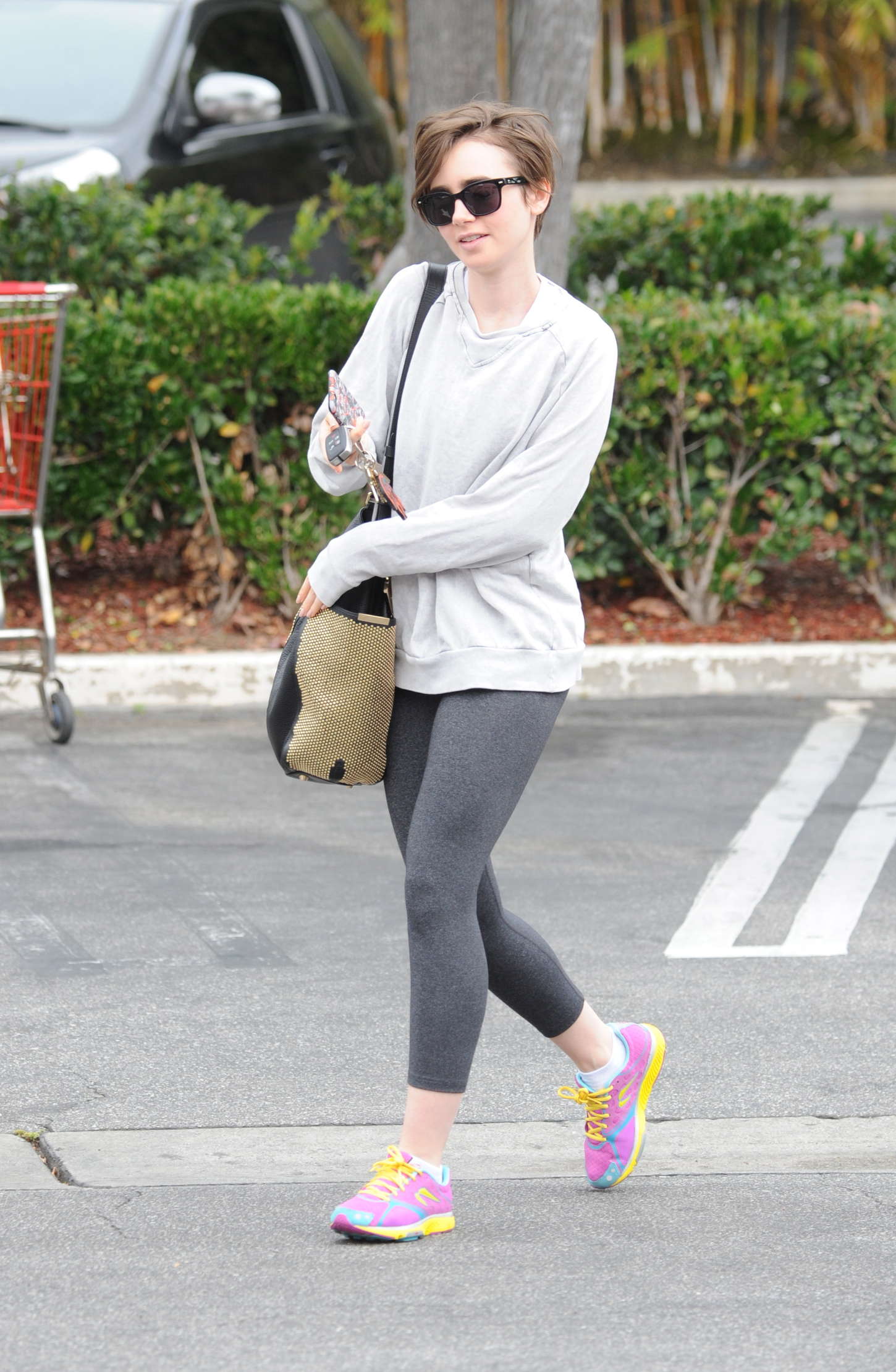 Lily Collins 2015 : Lily Collins in Grey Leggings -14