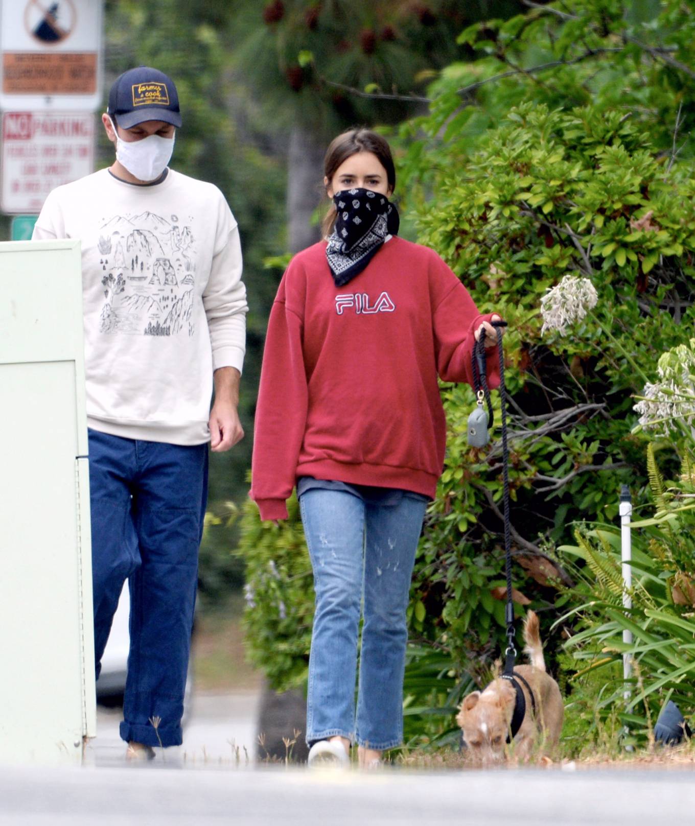 Lily Collins – Out for a walk in Los Angeles