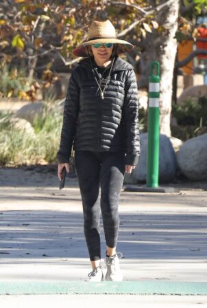 Lisa Rinna - Walk in the park in Beverly Hills