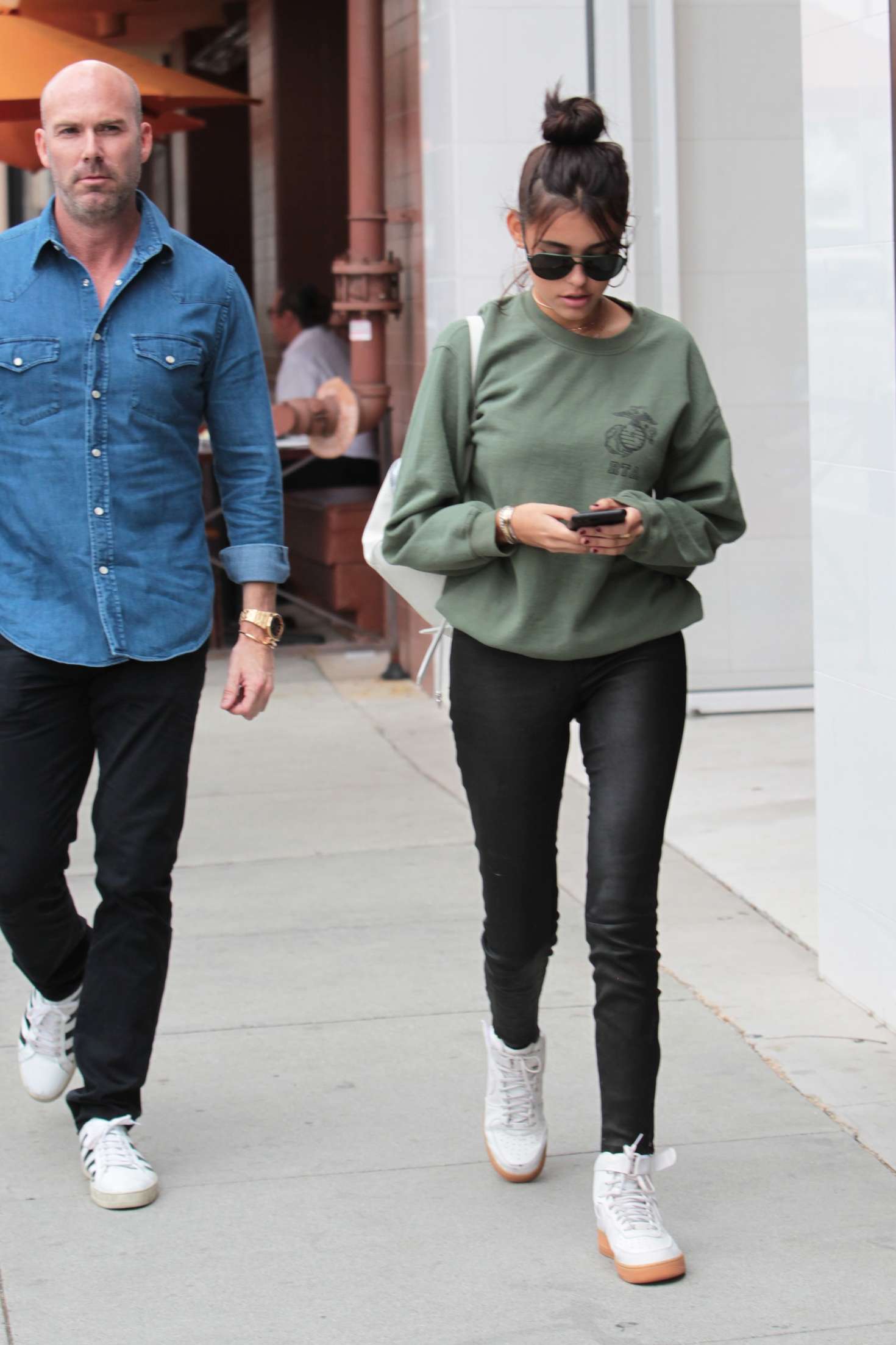 Madison Beer in Black Jeans Shopping -06 | GotCeleb