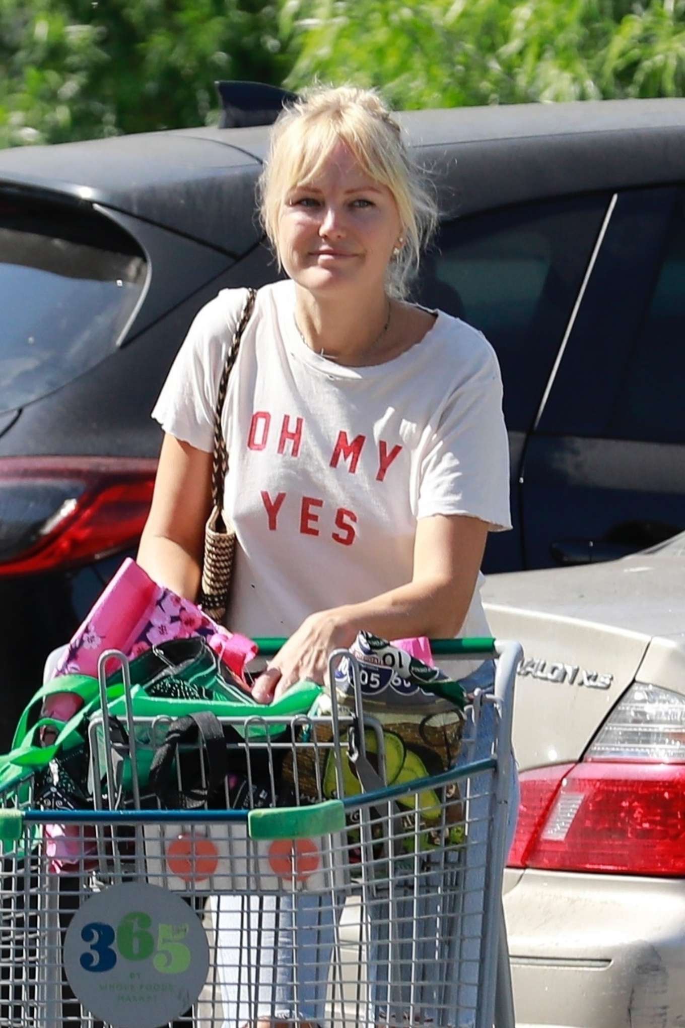 Malin Akerman - Shopping in Glendale-05 | GotCeleb