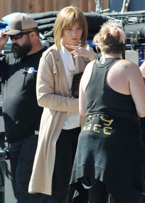 Mandy Moore on the set of 'This Is Us' in Los Angeles