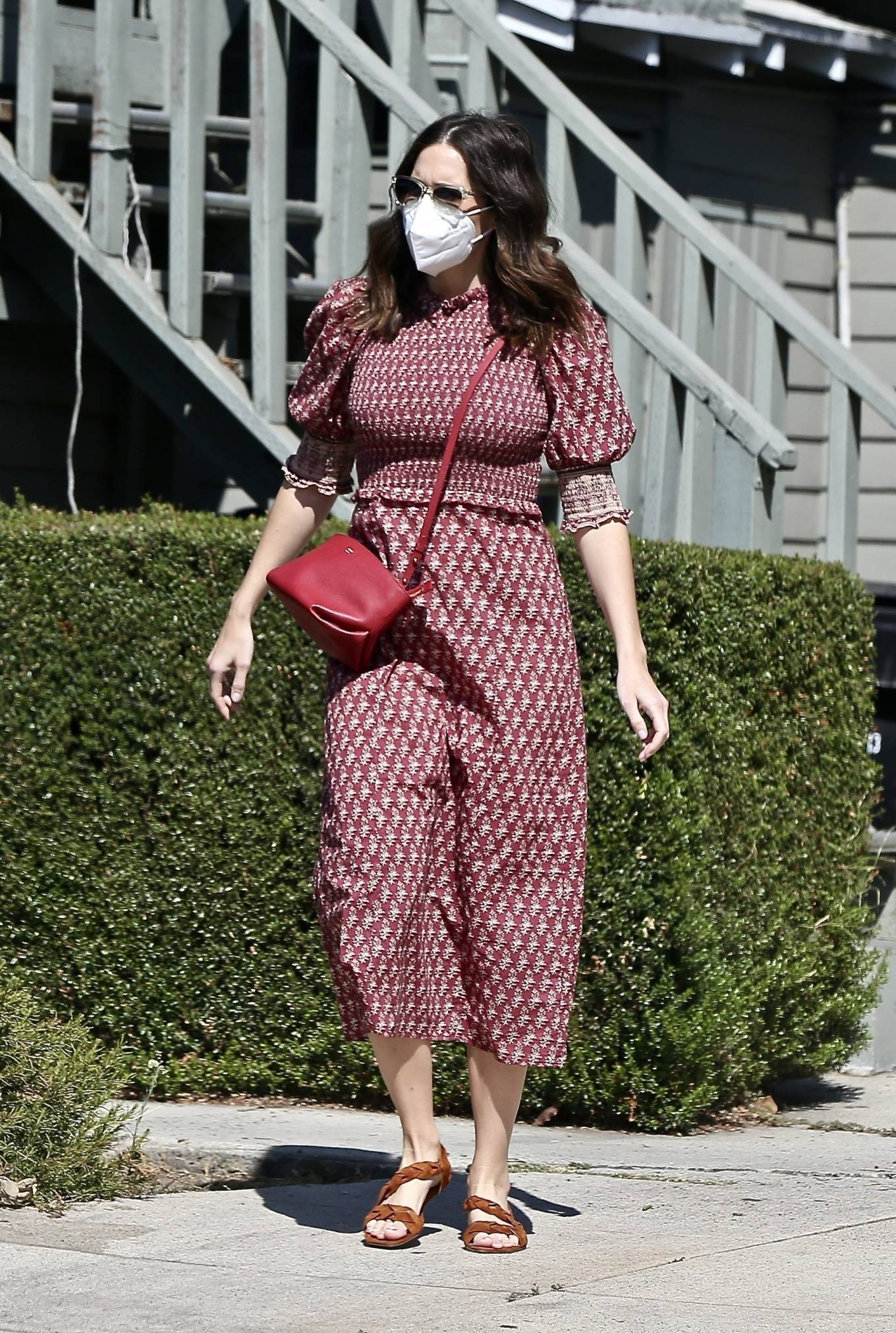 Mandy Moore – Spotted outside an acupuncture center in Los Angeles ...