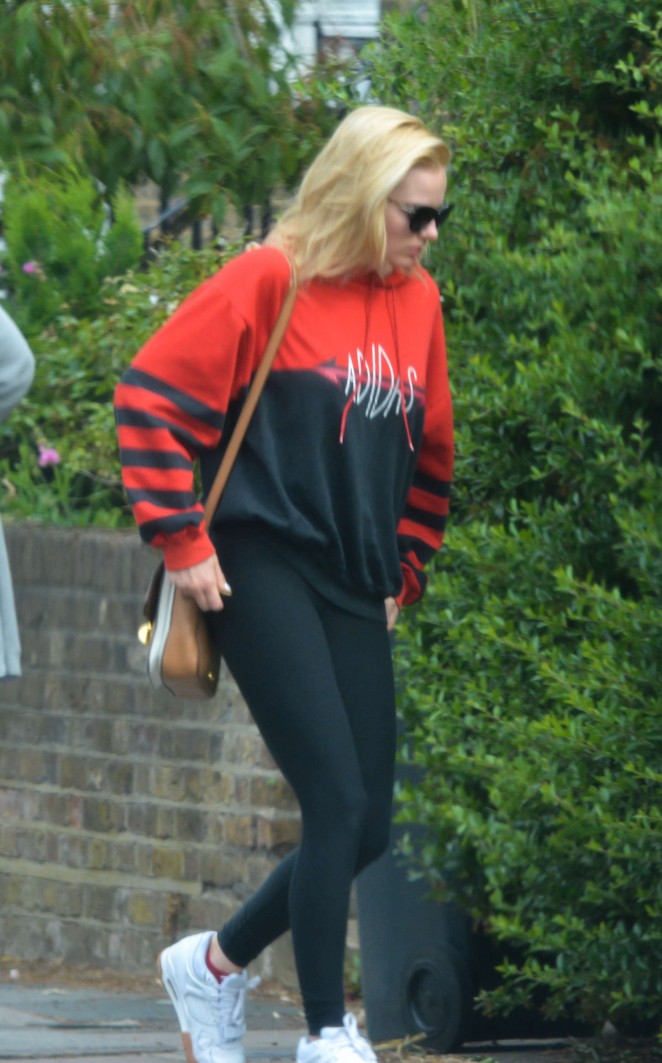 Margot Robbie in Tights -10 | GotCeleb