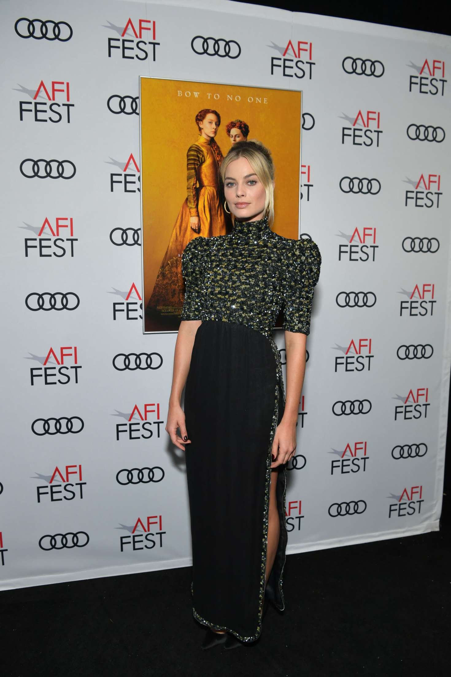 Margot Robbie: Mary Queen Of Scots Screening -06 | GotCeleb