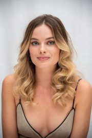 Margot Robbie - 'Once Upon A Time In Hollywood' Press Conference in Beverly Hills
