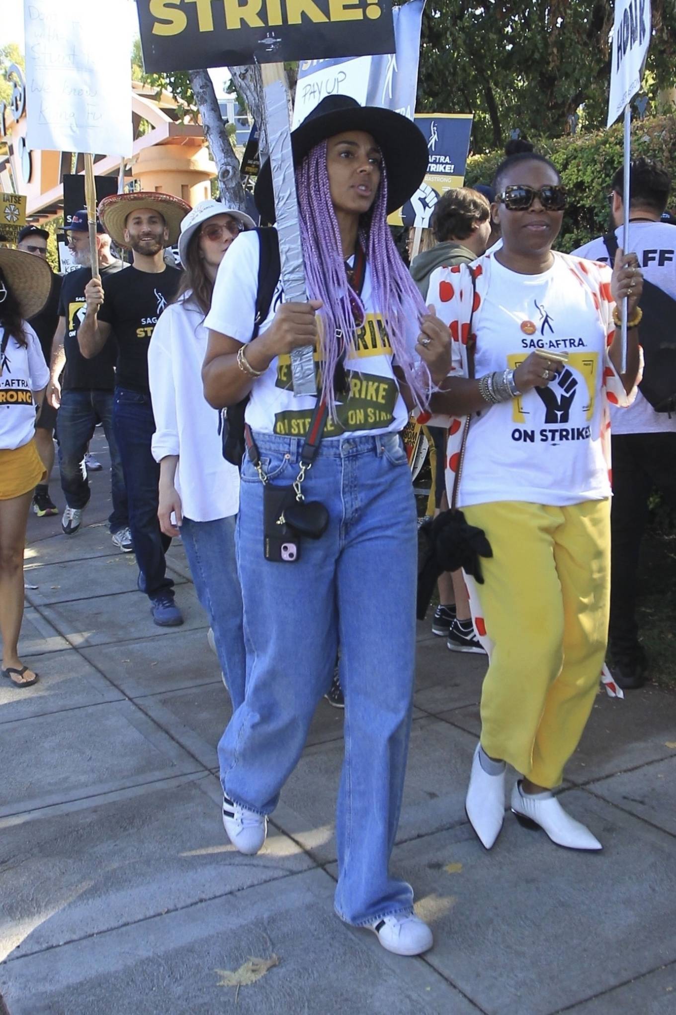 Marsha Thomason 2023 : Marsha Thomason – Seen at the SAG Strike held at Disney in Burbank-09