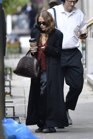 Mary-Kate Olsen - Steps out in New York