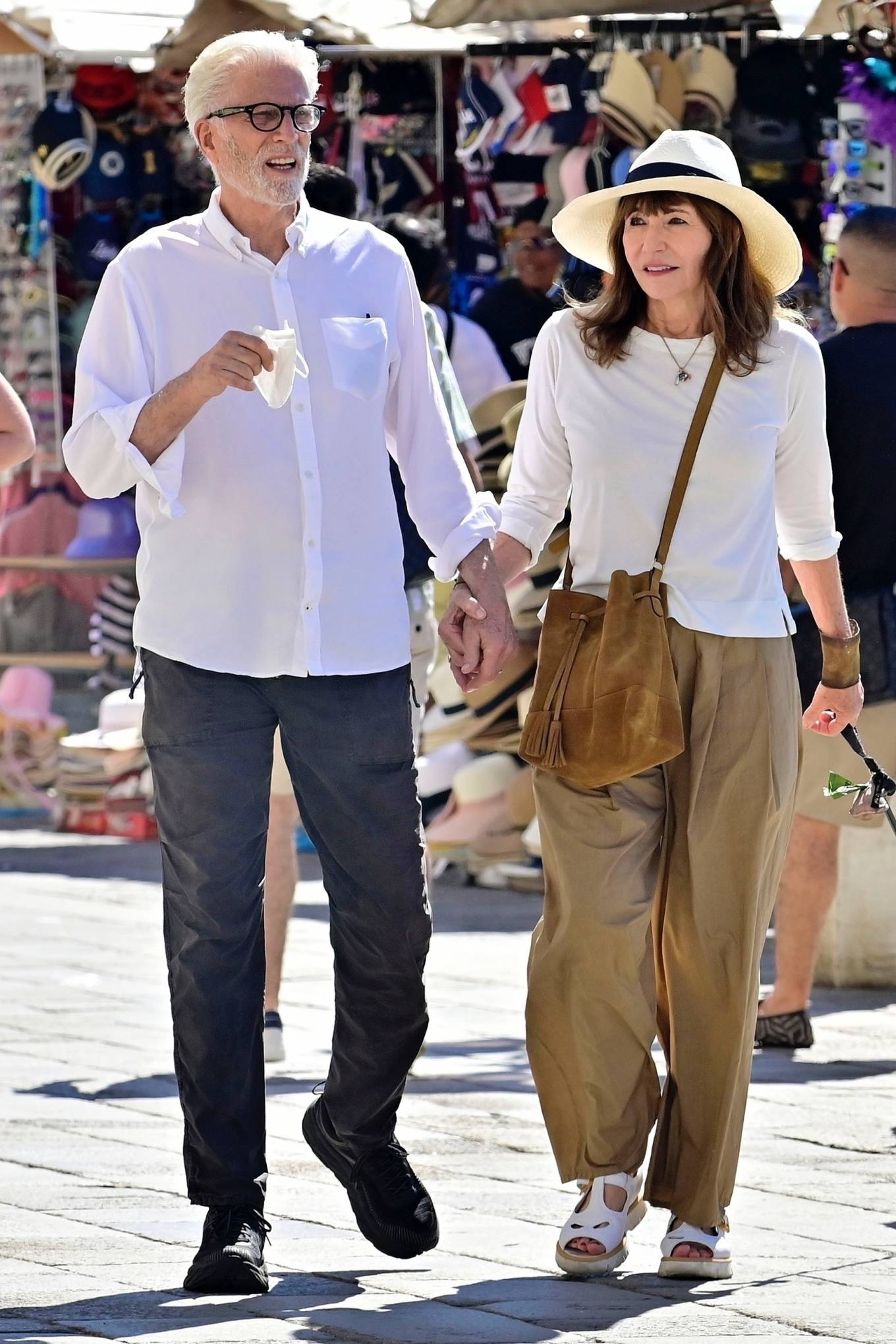 Mary Steenburgen – With husband Ted Danson on a vacation in Venice